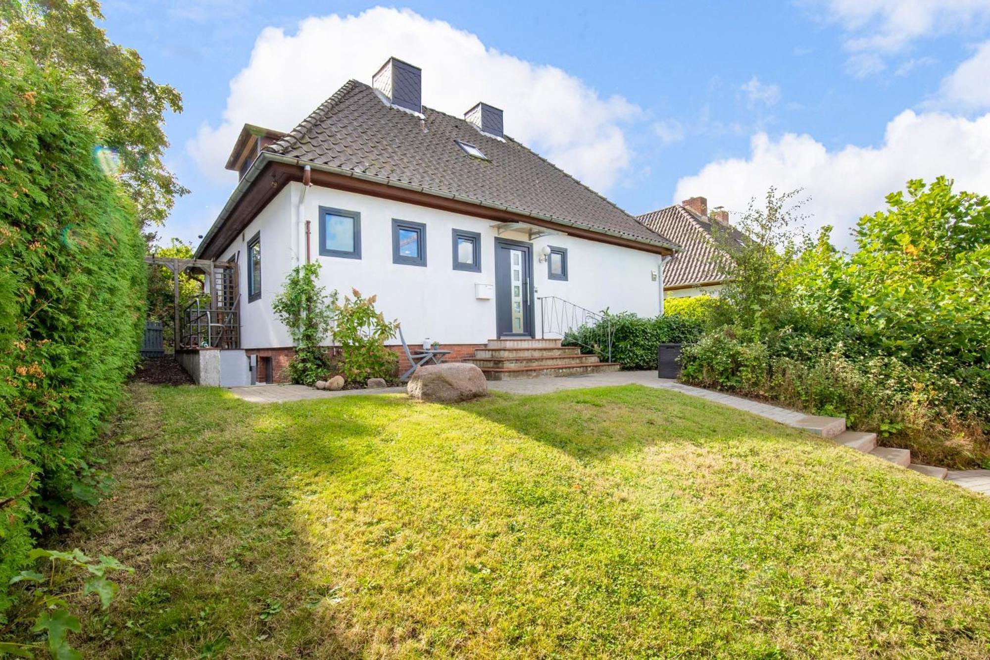 Kpt Verwaltungs Und Service Gbr Plön Exterior foto